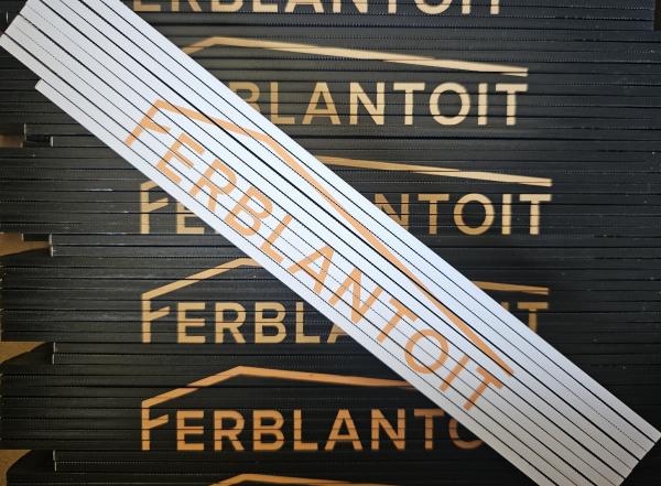 Double mètre Ferblantoit